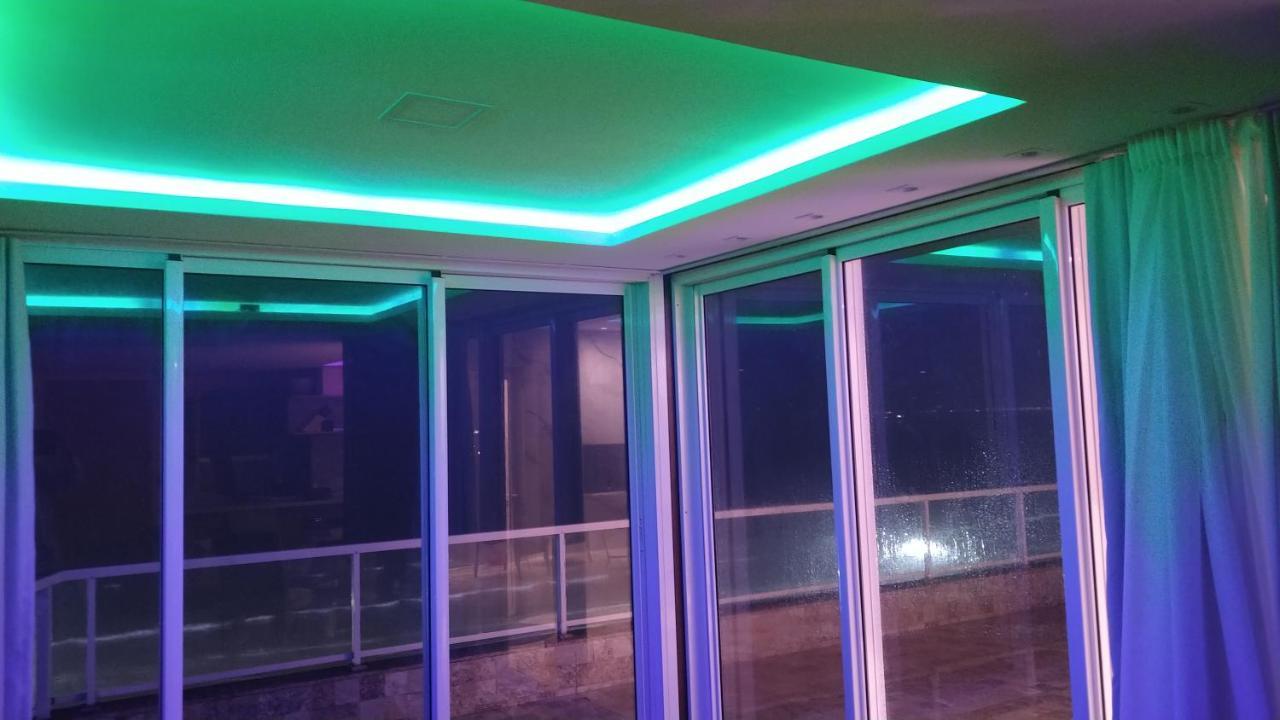 Apartamento De Cobertura Frente Para O Mar Itapema Exteriér fotografie