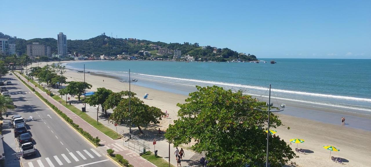 Apartamento De Cobertura Frente Para O Mar Itapema Exteriér fotografie