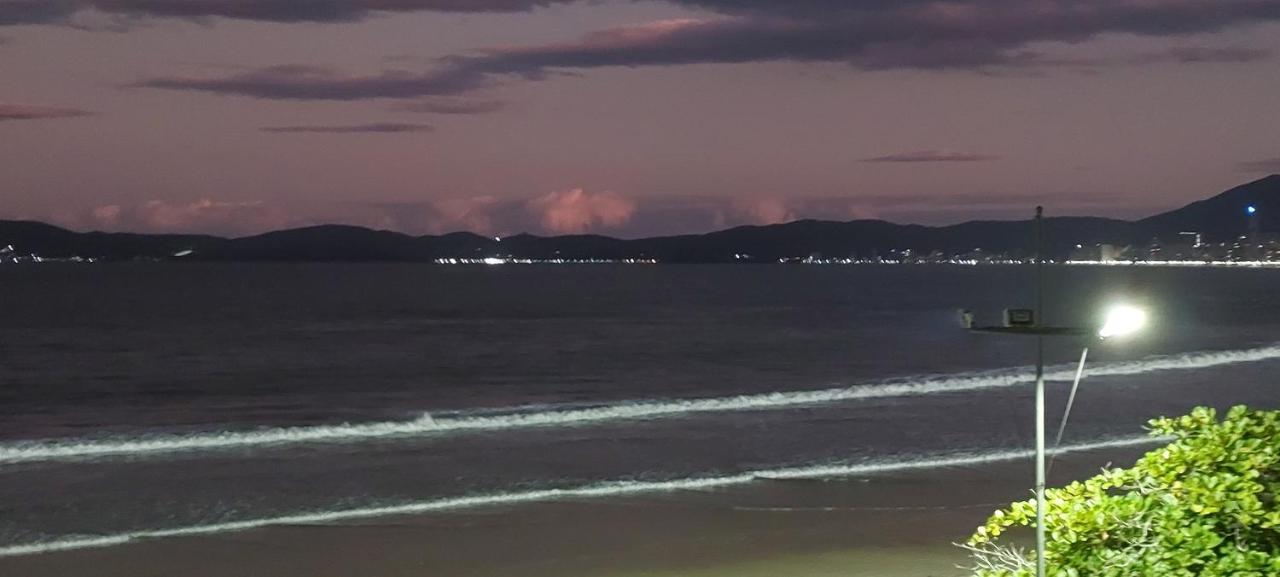 Apartamento De Cobertura Frente Para O Mar Itapema Exteriér fotografie