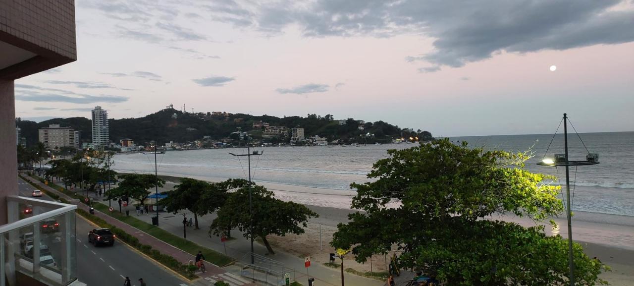 Apartamento De Cobertura Frente Para O Mar Itapema Exteriér fotografie