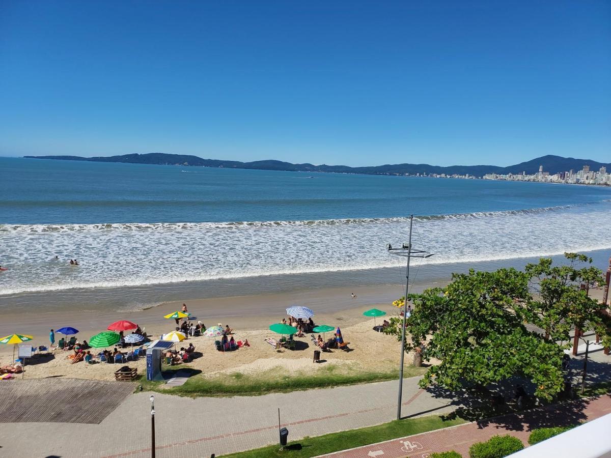 Apartamento De Cobertura Frente Para O Mar Itapema Exteriér fotografie